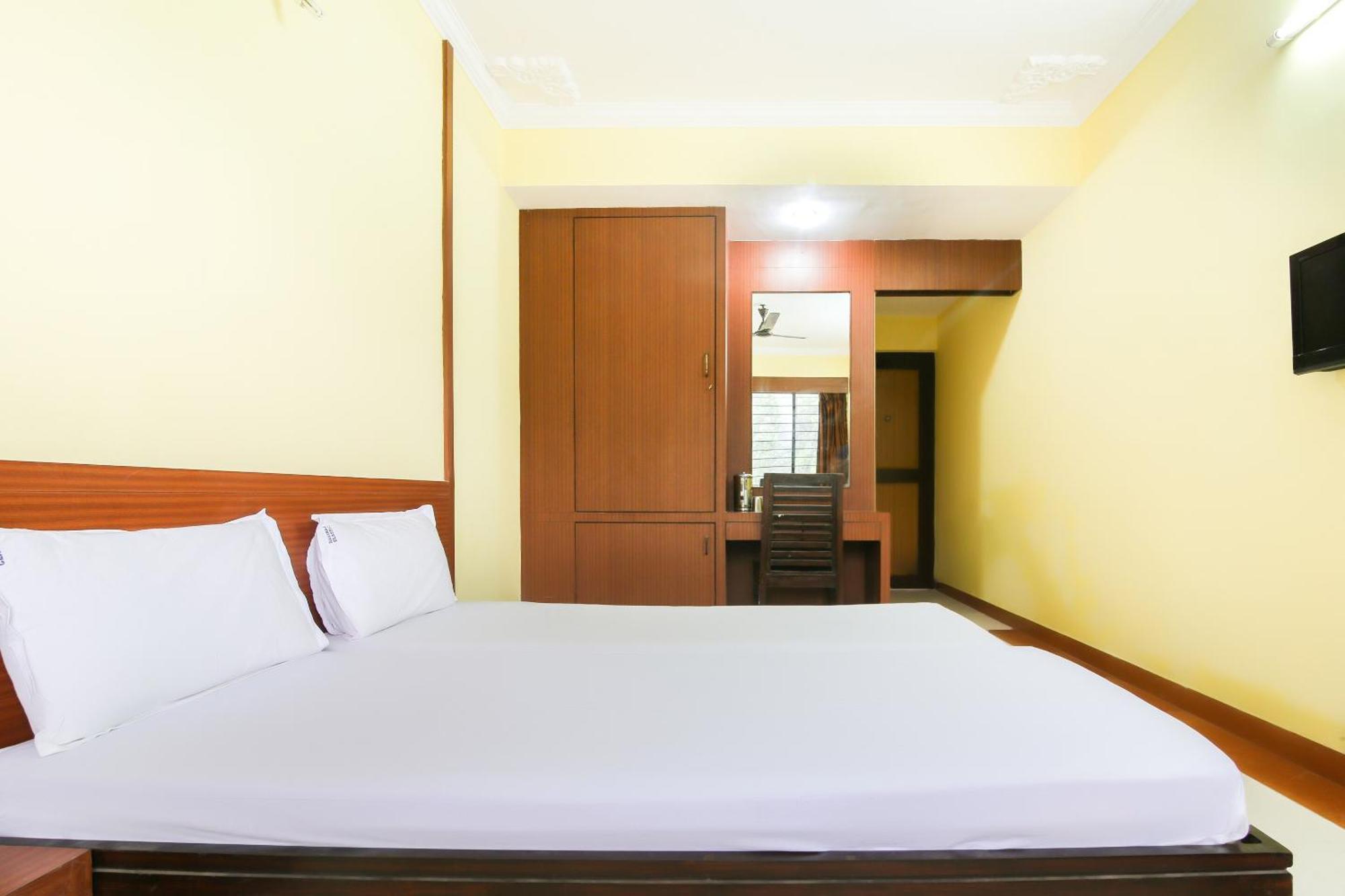 Hotel O Raviraj Classic Cana 外观 照片